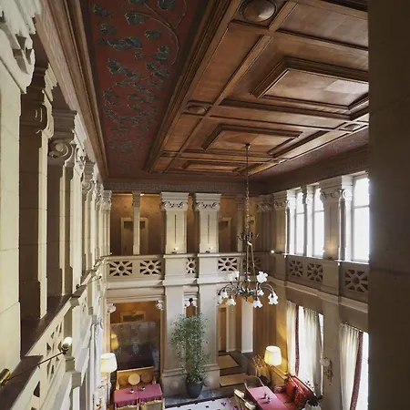 Terminus Hotel